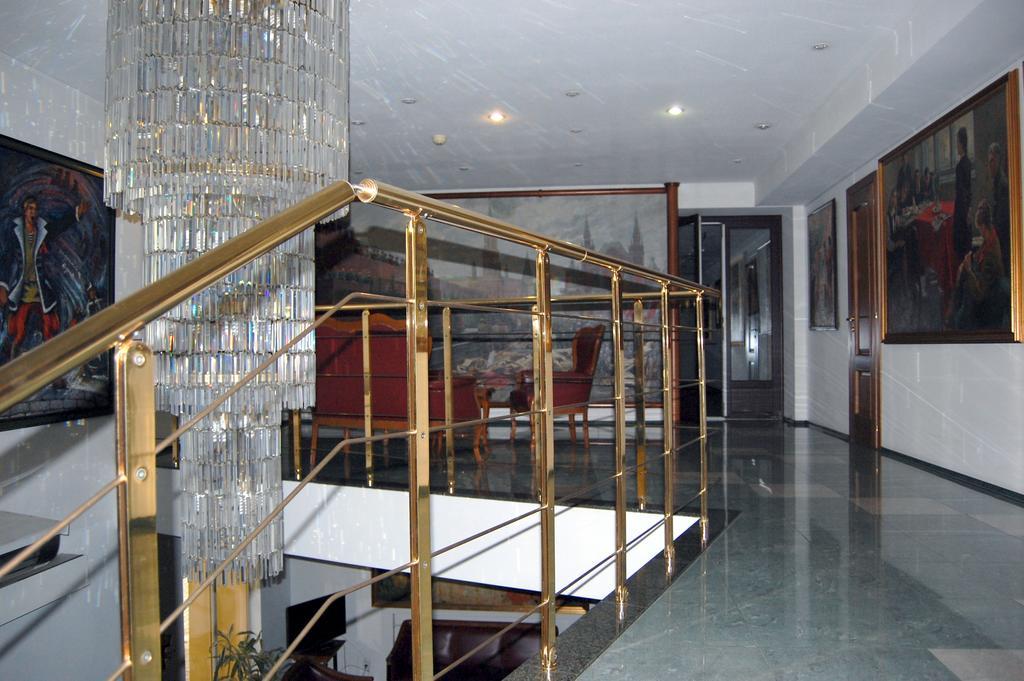 Art Hotel Academy Dnepropetrovsk Exterior foto