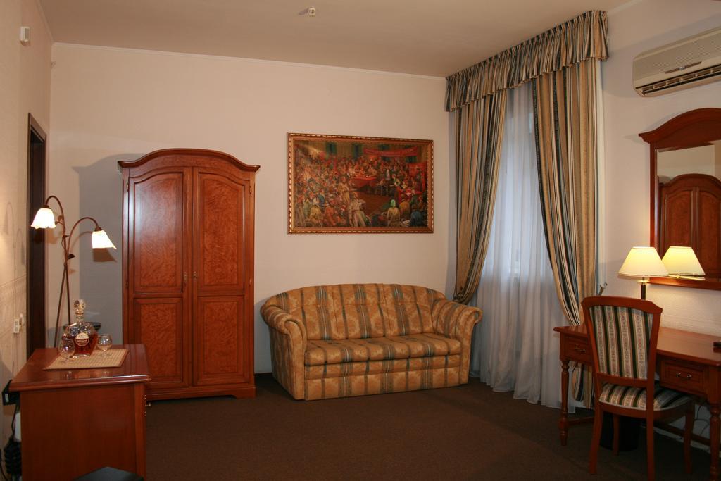 Art Hotel Academy Dnepropetrovsk Exterior foto
