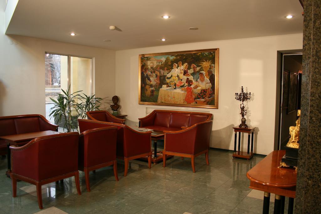 Art Hotel Academy Dnepropetrovsk Exterior foto